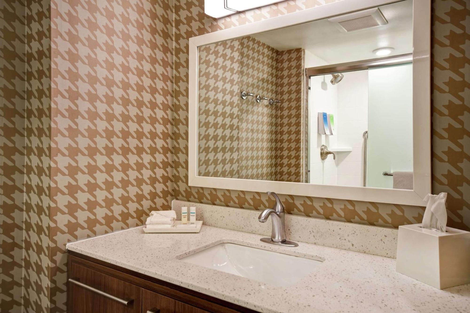 Home2 Suites By Hilton Gilbert Exterior photo